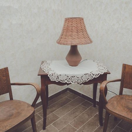 Ribarska Kuca - Ilok ,Tradicijska Kuca-Sobe Lägenhet Exteriör bild